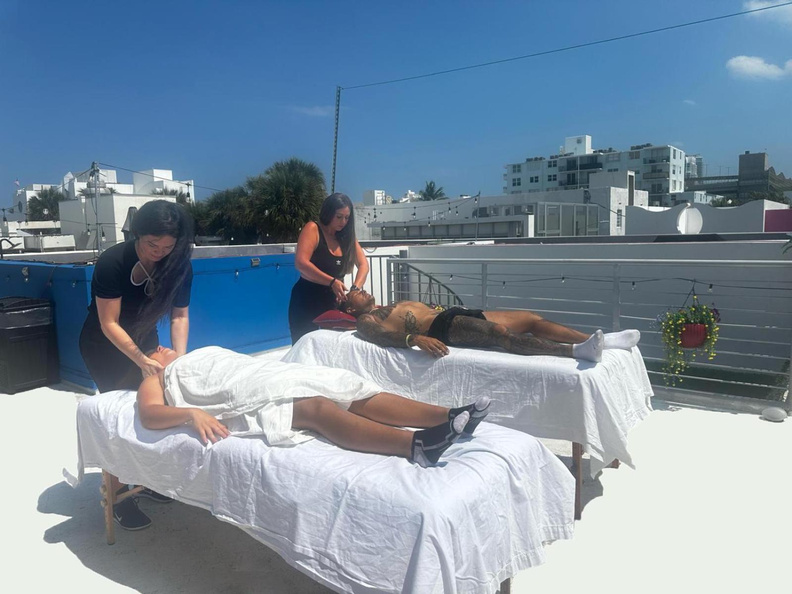 2Bedroom 2Bath Loft Exclusive Rooftop&Jacuzzi,1Block From Beach Μαϊάμι Μπιτς Εξωτερικό φωτογραφία